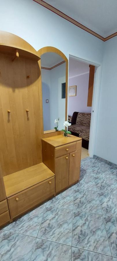 Appartamento Apartament Almi Giżycko Esterno foto